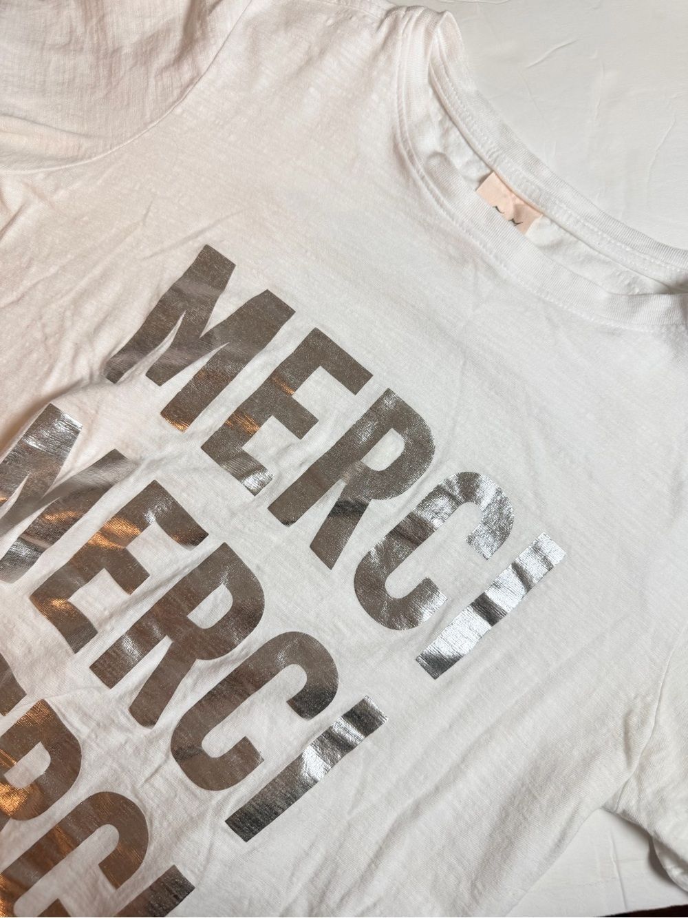 Cinq a Sept Women's Merci Graphic T-Shirt Size Medium White Silver Short Sleeve